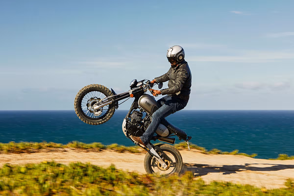 Bluroc Hero 125