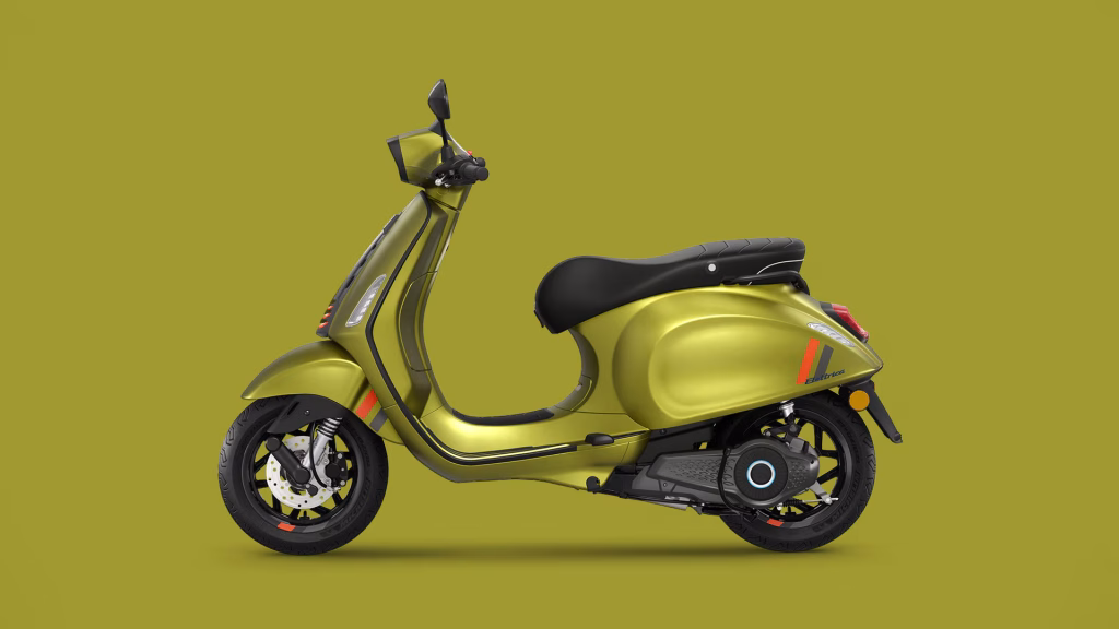 Vespa Elettrica : le scooter électrique qui fait rêver ! Vespa Vespa Sprint S Elettrica 2023 gallery 1920x1080 Oro laterale