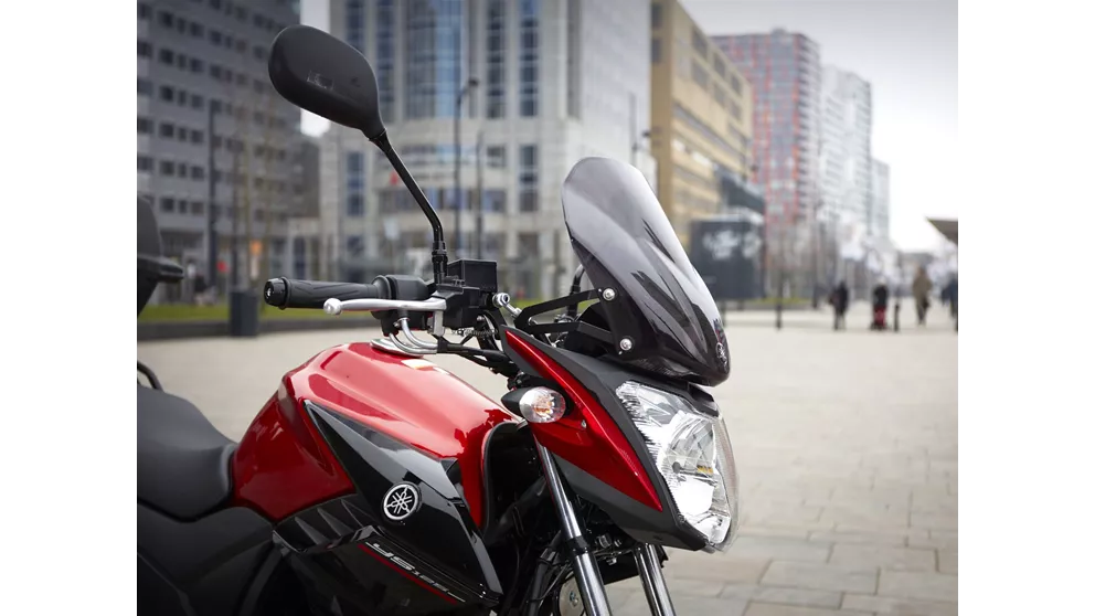 Yamaha YS 125 : La moto 125cc idéale pour débuter ? 005 637121826163982203