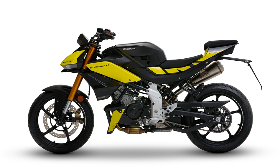 Fantic Stealth 125 : la 125cc au look ravageur qui envoie du lourd 380575ddf7ad4189a23652c58ddfb112