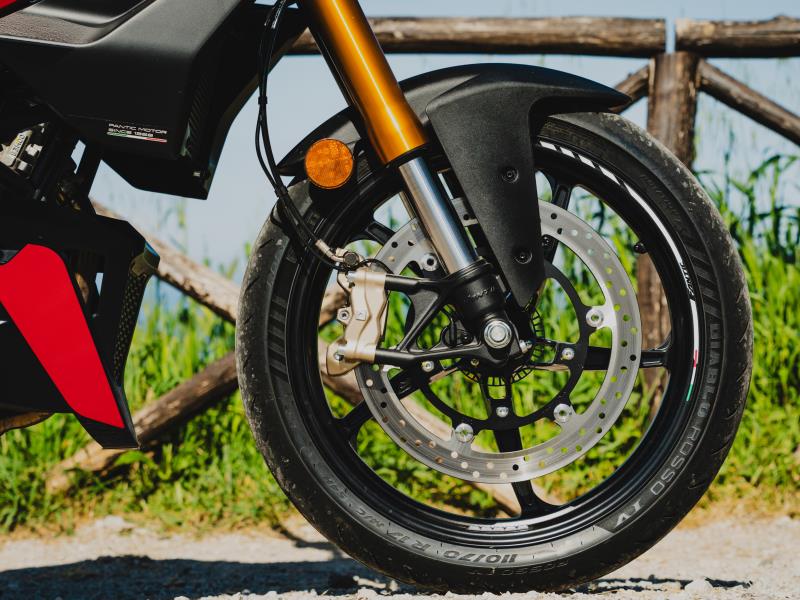 Fantic Stealth 125 : la 125cc au look ravageur qui envoie du lourd 5d75aa485e6b42cbacae0e5a03f927a4