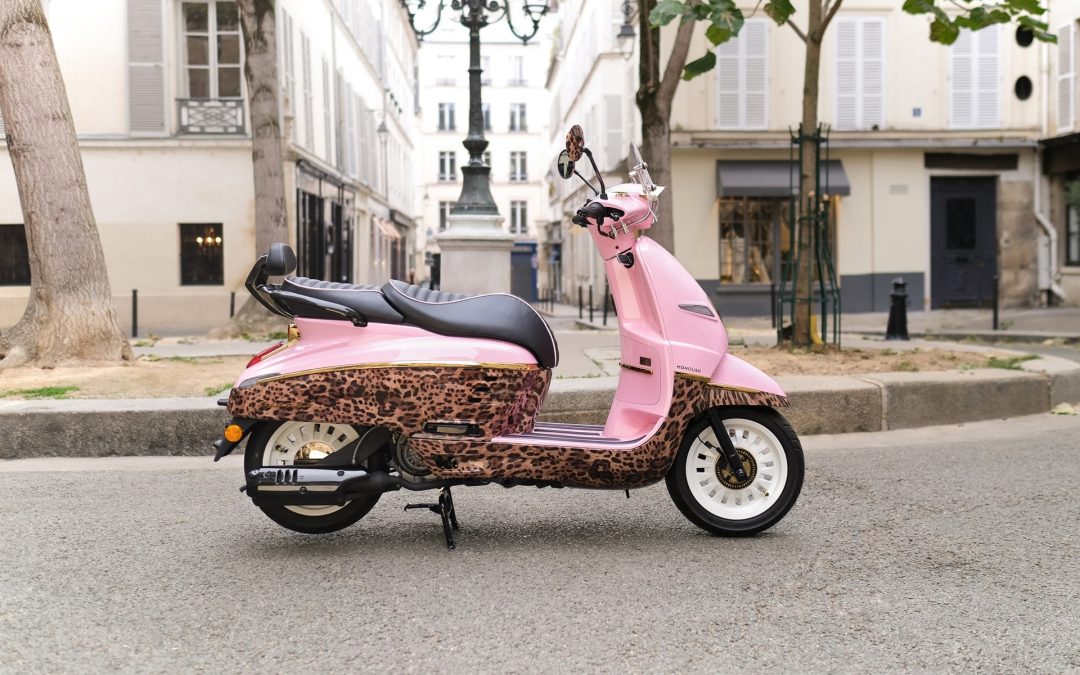 Peugeot Django X Manoush : le scooter 125 chic & rétro !