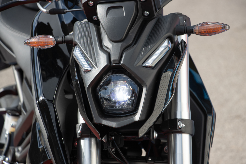 Voge 125R : Le Roadster Chinois Qui Défie les Grandes Marques VOGE 125R E5HD 5972