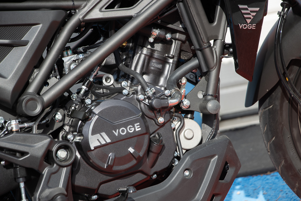 Voge 125R : Le Roadster Chinois Qui Défie les Grandes Marques VOGE 125R E5HD 5977