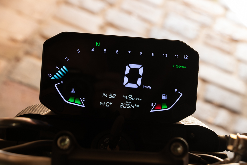 Voge 125R : Le Roadster Chinois Qui Défie les Grandes Marques Voge 125R