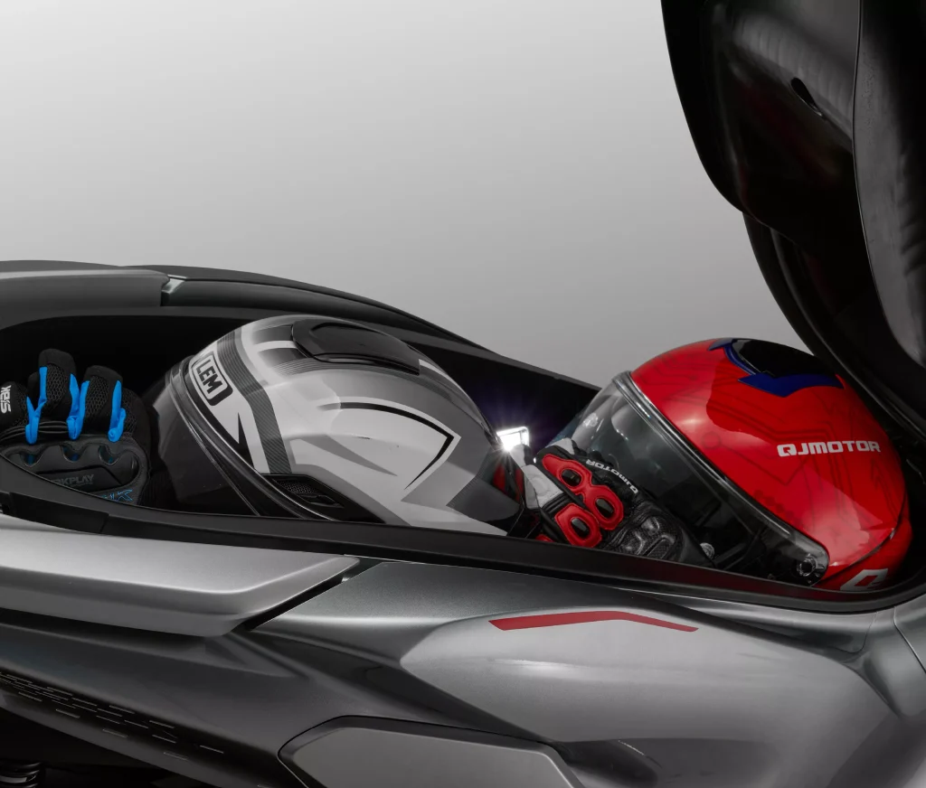 Zoom details FORT 125 N4