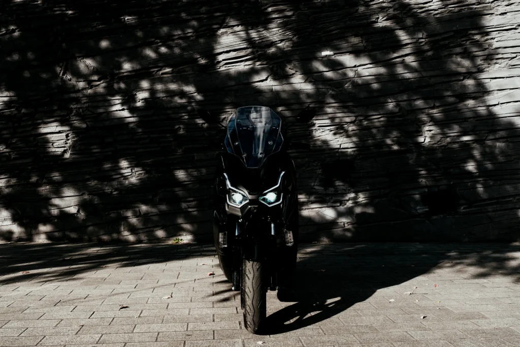 Pink Blast : Test complet du scooter électrique 125 français pink blast scooter situation