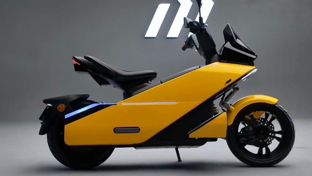 Scoox Zero X7 : le scooter électrique 125cc du futur ?