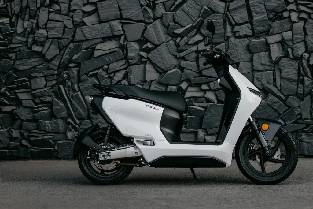 design du scooter zero LS1