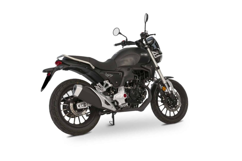 Orcal Altimo 125 : la moto 125 qui joue dans la cour des grandes orcal altimo noir 12